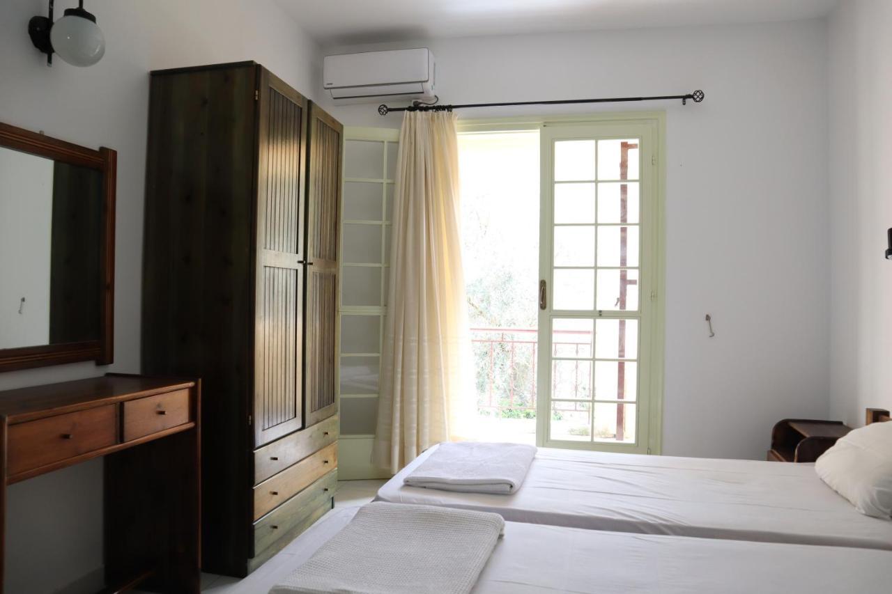 Camelia Studios Yénion Exteriör bild